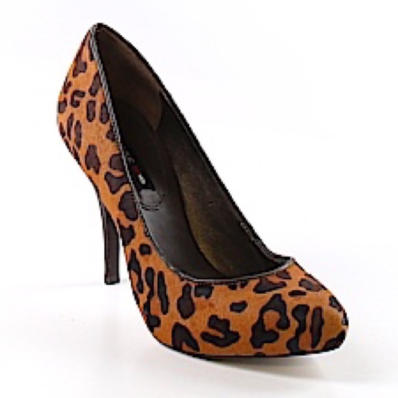 BANANA REPUBLIC X MADMEN Genuine Calf Fur Heels - Picture 2 of 7
